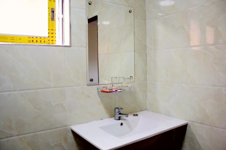 Bathroom 3, Aoxiang Hotel, Foshan