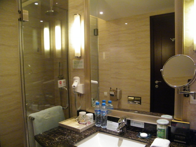 Bathroom 3, Century Huatian Hotel, Beijing