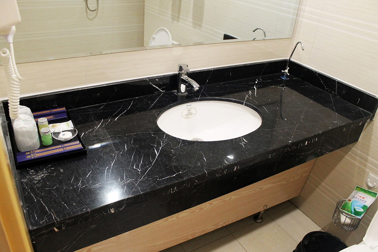 Bathroom, 訥河萬達ホテル(Wanda Hotel), Qiqihar