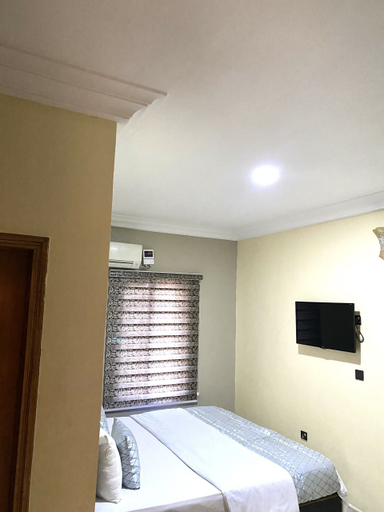 Bedroom 5, Nue Crest Hotel & Suites, Enugu East