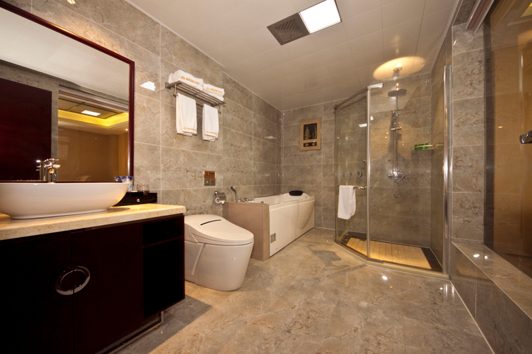 Bathroom 3, Vienna Classic Hotel (Fuzhou Changle Langqiao Hotel), Fuzhou