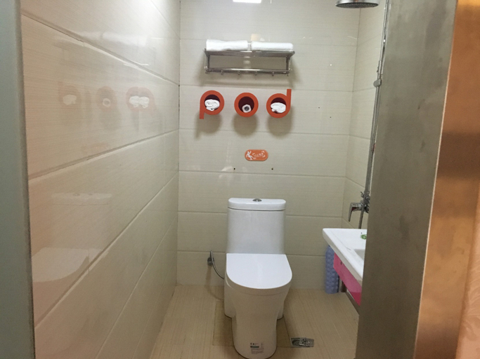 Bathroom 3, Pod Inn HotelKunming City Center Nanping Pedestrian Street Cuihu Park Branc, Kunming