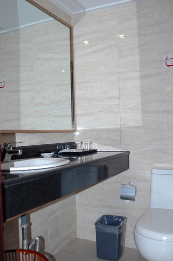 Bathroom 5, Yuanzheng Shennong Hotel, Hangzhou