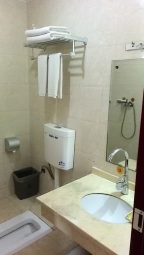 Bathroom 3, Jianyang Juyi Hotel, Chengdu