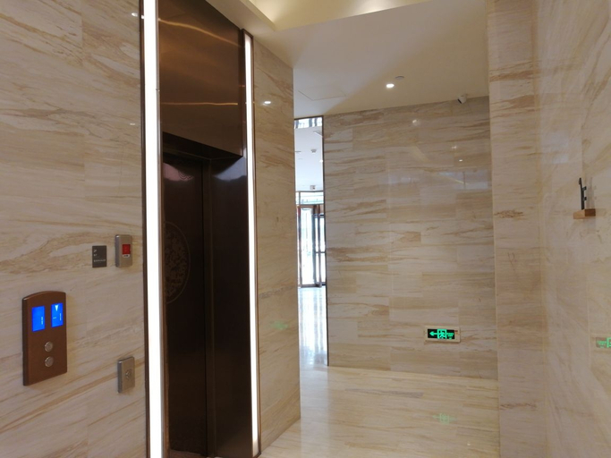 Bathroom 2, JI Hotel (Hancheng Weilaicheng), Weinan
