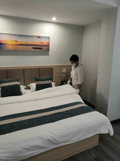Bedroom 2, Qichun Boxinai Hotel, Huanggang