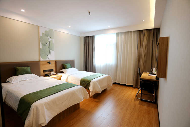 Bedroom, GreenTree Hotel (East Xiushui Road, Baimaiquan, Zhangqiu District, Jinan), Jinan