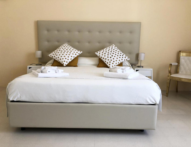 Bedroom 2, Landolina Palace, Syracuse