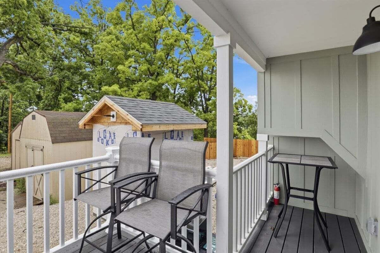 Terrace/patio 4, Lookout Tiny Home Near Marina, Dock Access & Dining, Morgan