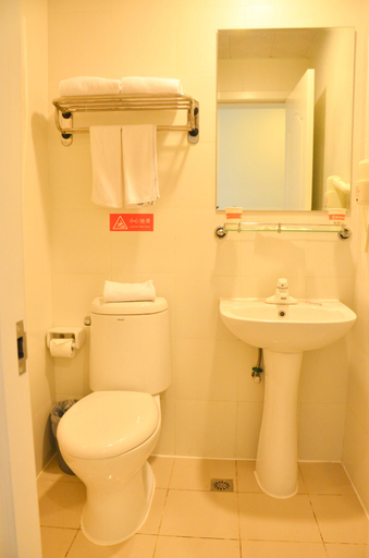 Bathroom 2, ホーム インホテル(), Tieling