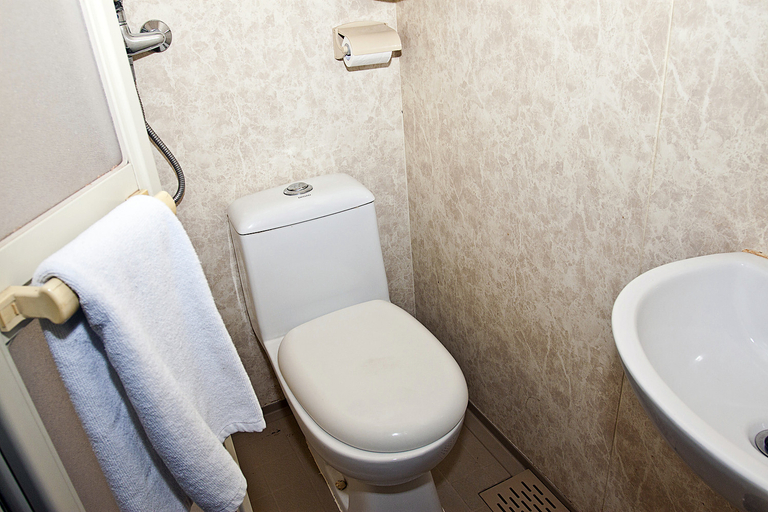 Bathroom, China Elite Apartment Hotel, Shanghai