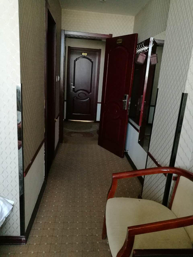 Bedroom 2, Zichen Hotel, Baynnur