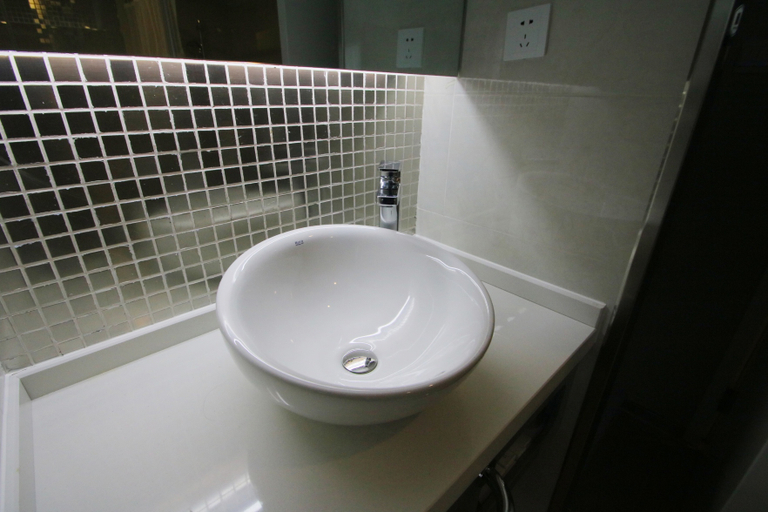 Bathroom 2, Sushi Select Hotel (Shanghai New International Expo Center), Shanghai