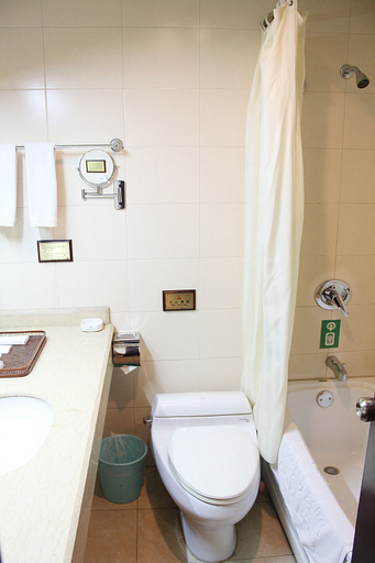 Bathroom 3, Qionglai Hotel, Chengdu