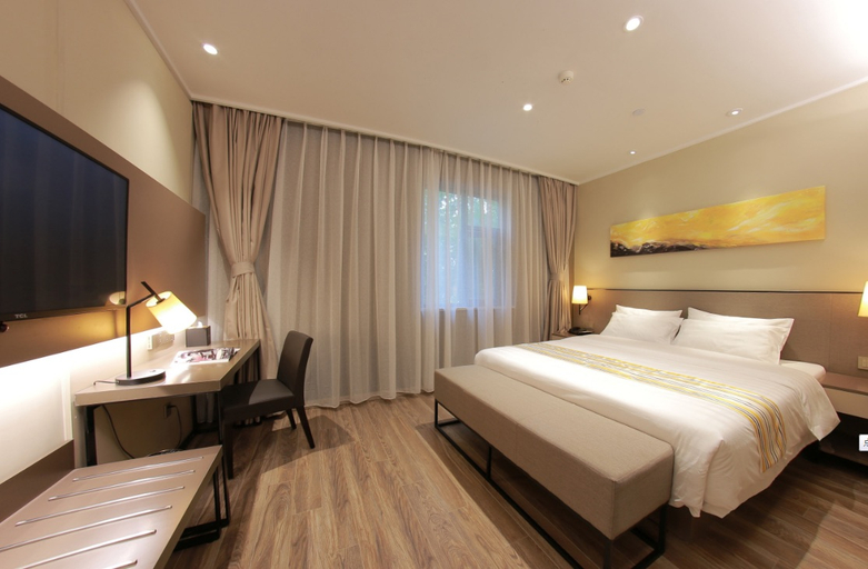 Bedroom 2, Huaya Fashion Hotel, Changsha