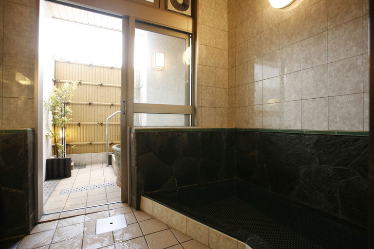 Bathroom 3, Ogotoso, Ōtsu