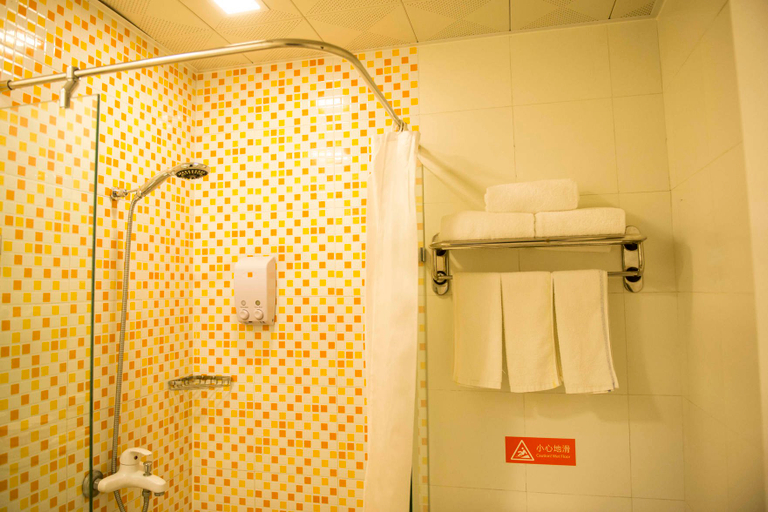 Bathroom 2, Homeinn Hotel (Harbin Xuefu Road Yida Second Hospital Subway Station), Harbin