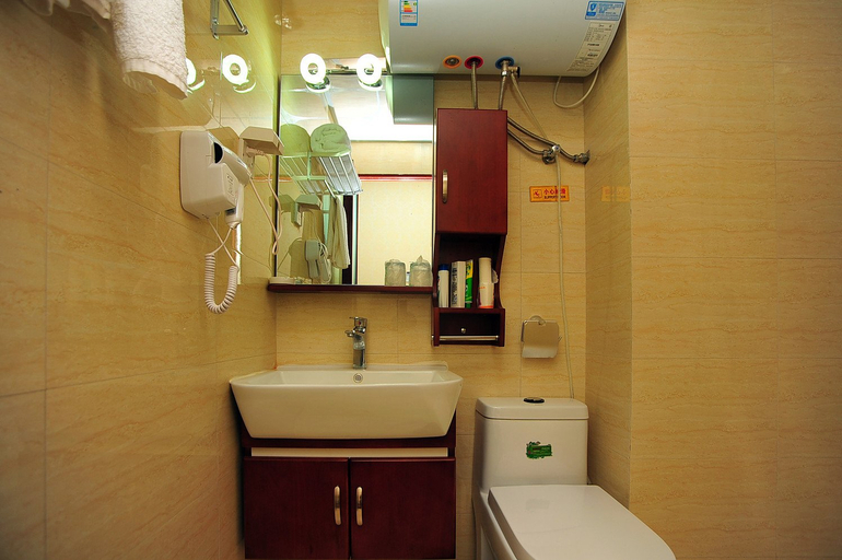 Bathroom 5, Quanlong Hotel (Kunming Jinling Times Store), Kunming