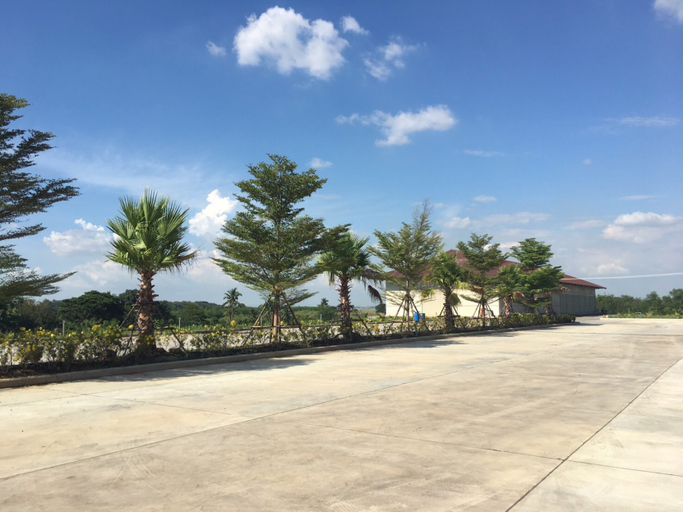 Others 4, Zen Garden Resort, Muang Sing Buri