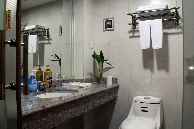 Bathroom 3, Jiahe Business Hotel, Quanzhou