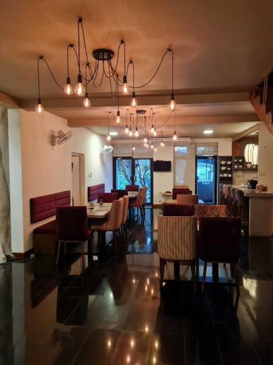 Food & Drinks 3, Haggai - Tourist Bangalow, Thimbirigasyaya