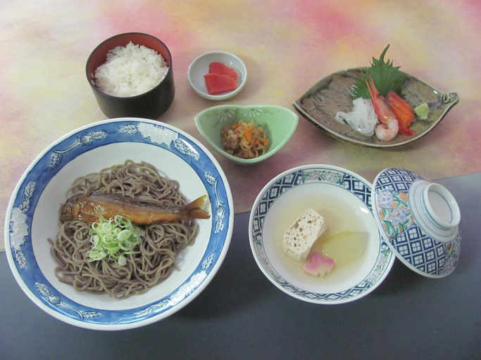 Food & Drinks