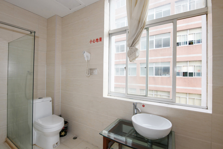 Bathroom, Kangting Hotel, Hangzhou