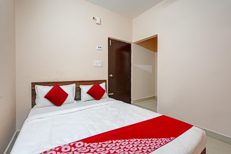 Bedroom 3, Hotel O Sri Ranga Boarding & Lodging, Bangalore