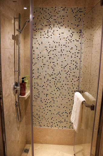 Bathroom 3, Binhe Yunju Boutique Apartment (Shenzhen Jingji Binhe Shidai), Shenzhen