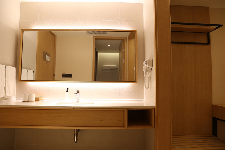 Bathroom 3, JI Hotel (Wener West Road Hangzhou Xixi Wetland), Hangzhou