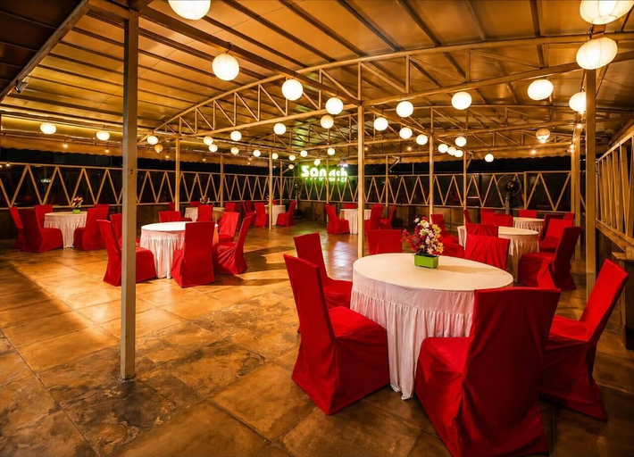 Food & Drinks 3, Hotel Sonash by Golden Treat, Indore