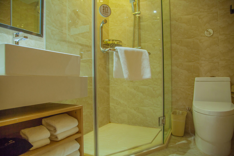 Bathroom 3, Qian xi hotel, Liangshan Yi