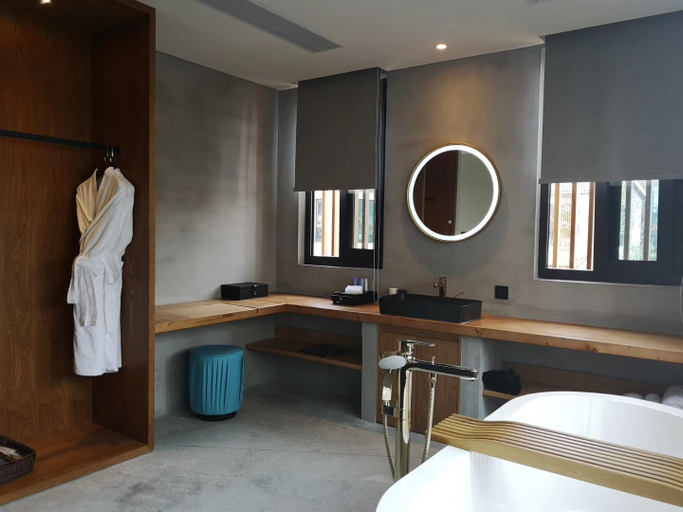 Bathroom, Kaiyuan Life Hotel, Taizhou