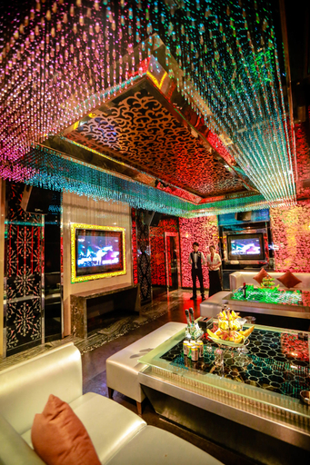 Others 2, Holiday Hotel, Heyuan