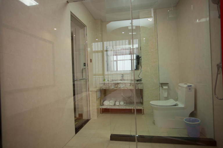 Bathroom 3, Fenni Music Video Hotel, Shijiazhuang