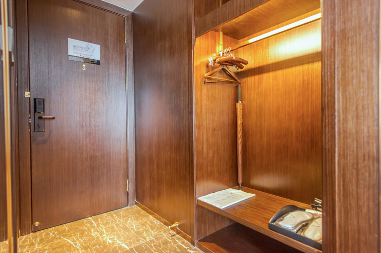 Bathroom 2, o.live Social Hotel (Guilin North Railway Station Wanda), Guilin