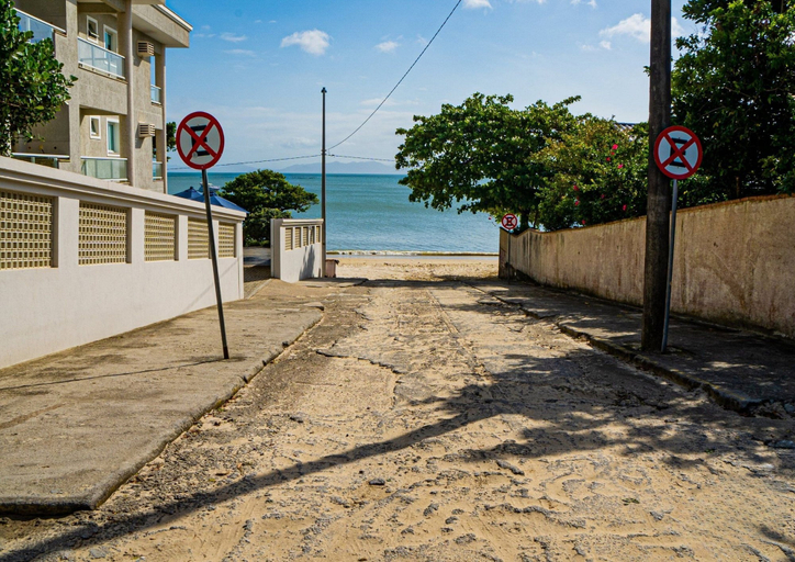 Beach, Canto Grande by LikeHome, Bombinhas