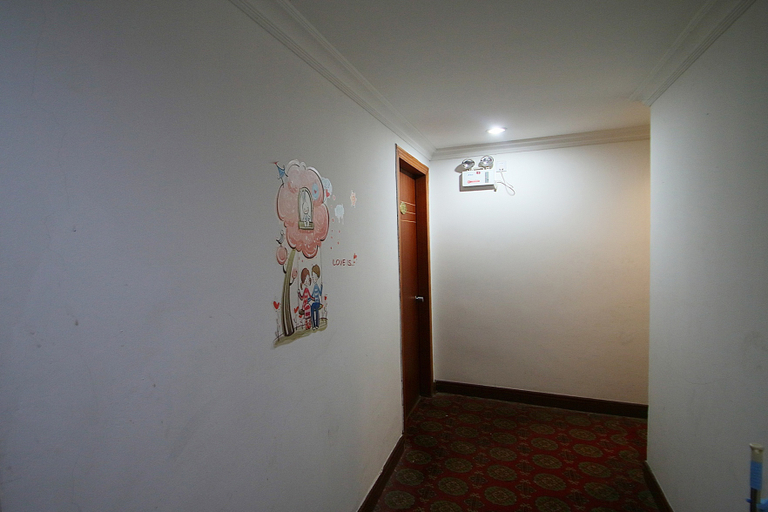 Others 5, Longyang Inn, Shanghai