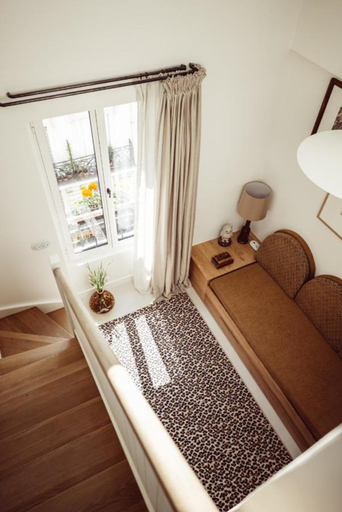 Others 5, Hotel Monsieur Aristide, Paris