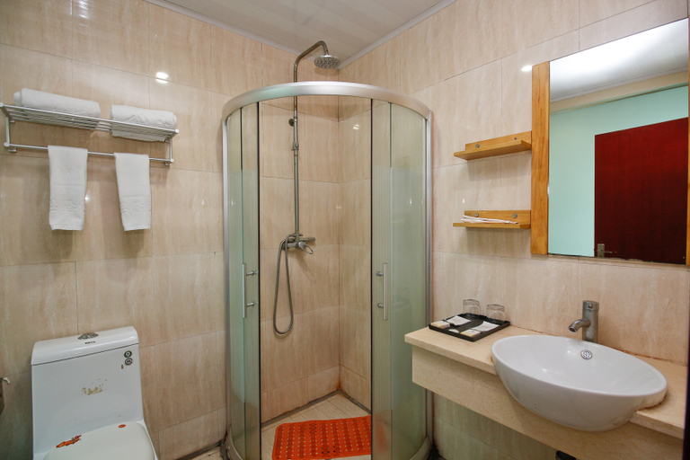 Bathroom 2, Tianduo Hotel (Xi'an Zhangba North Road Metro Station), Xi'an