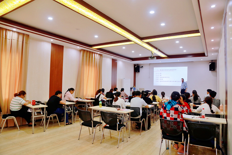 Food & Drinks, Longji Garden Hotel (Kunming College Store), Kunming