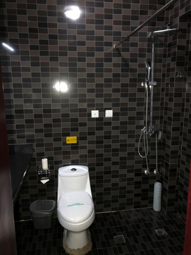 Bathroom 2, Jianshui Hotel, Honghe Hani and Yi