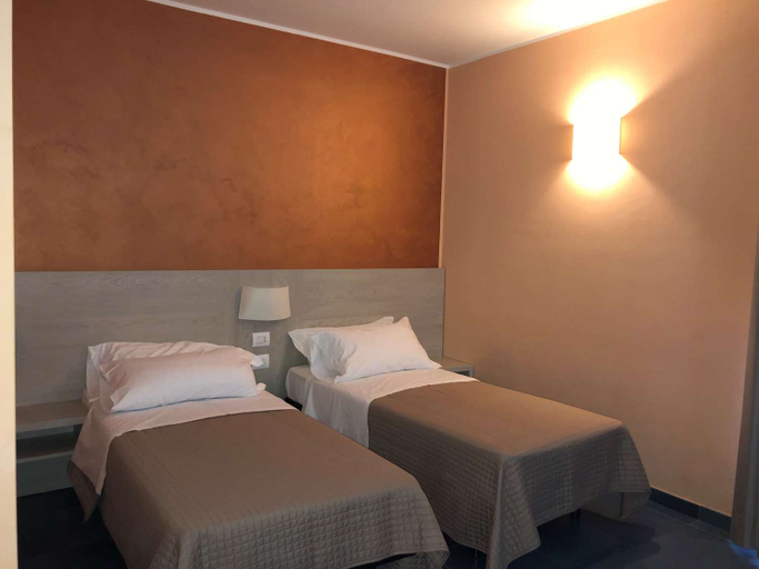 Bedroom 3, Hotel Testani Colleferro, Rome