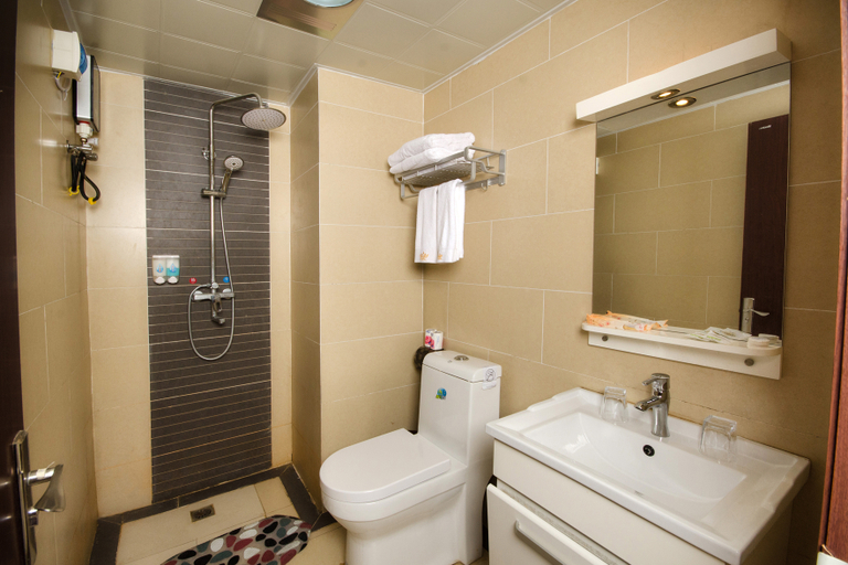 Bathroom 3, King Hong Weijingna, Xishuangbanna Dai
