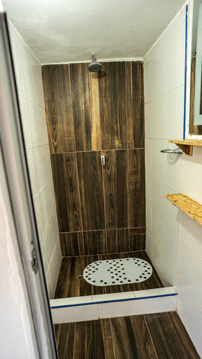 Bathroom 3, ママ グリーン エコ ロッジ パーマカルチャー ファーム ファーム トゥ テーブル, Urubamba