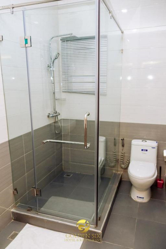 Bathroom 3, Golden Six Hotel & Restaurant, Eti-Osa
