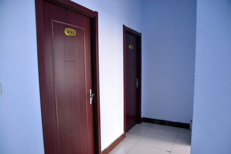 Others 5, Roman Hotel, Laiwu