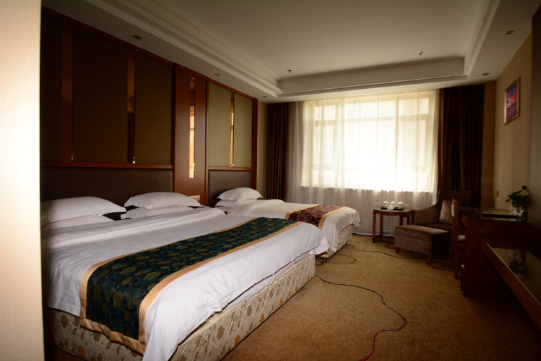 Bedroom 4, Teng Long Hotel, Ili Kazakh