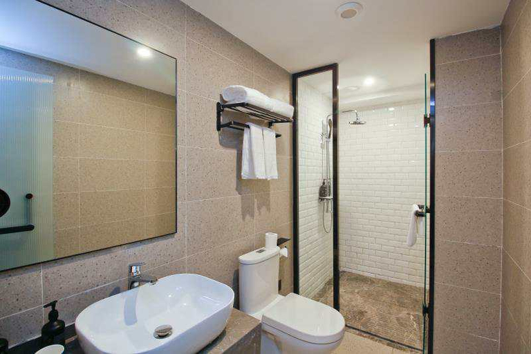 Bathroom 3, Starway Hotel (Xi'an Daming Palace West Subway Station), Xi'an