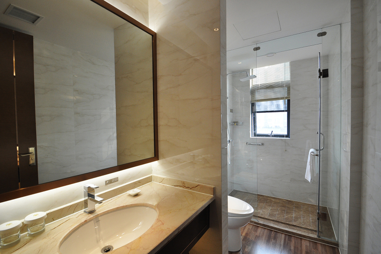 Bathroom, Jinjiang Metropolo Hotel Nanjing South Station Baijia Lake, Nanjing